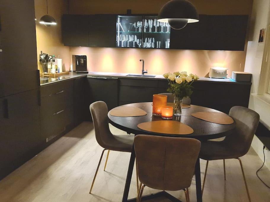 Koselig Og Moderne Leilighet, Meget Sentralt I Narvik Med Gratis Parkering! Exterior photo