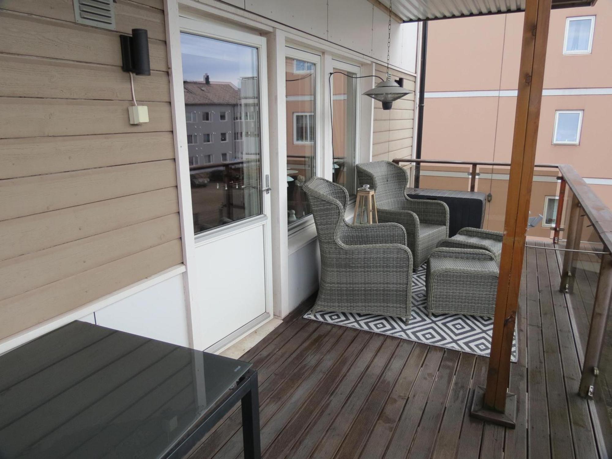 Koselig Og Moderne Leilighet, Meget Sentralt I Narvik Med Gratis Parkering! Exterior photo